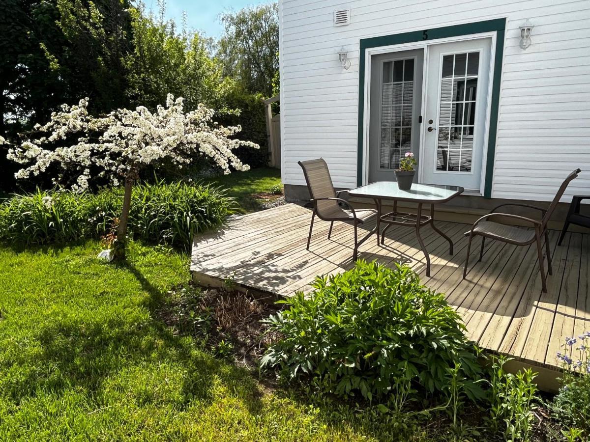 Auberge la Mansarde La Malbaie Extérieur photo