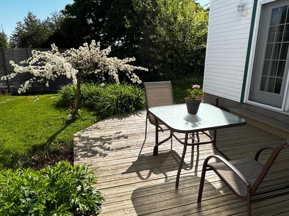 Auberge la Mansarde La Malbaie Extérieur photo