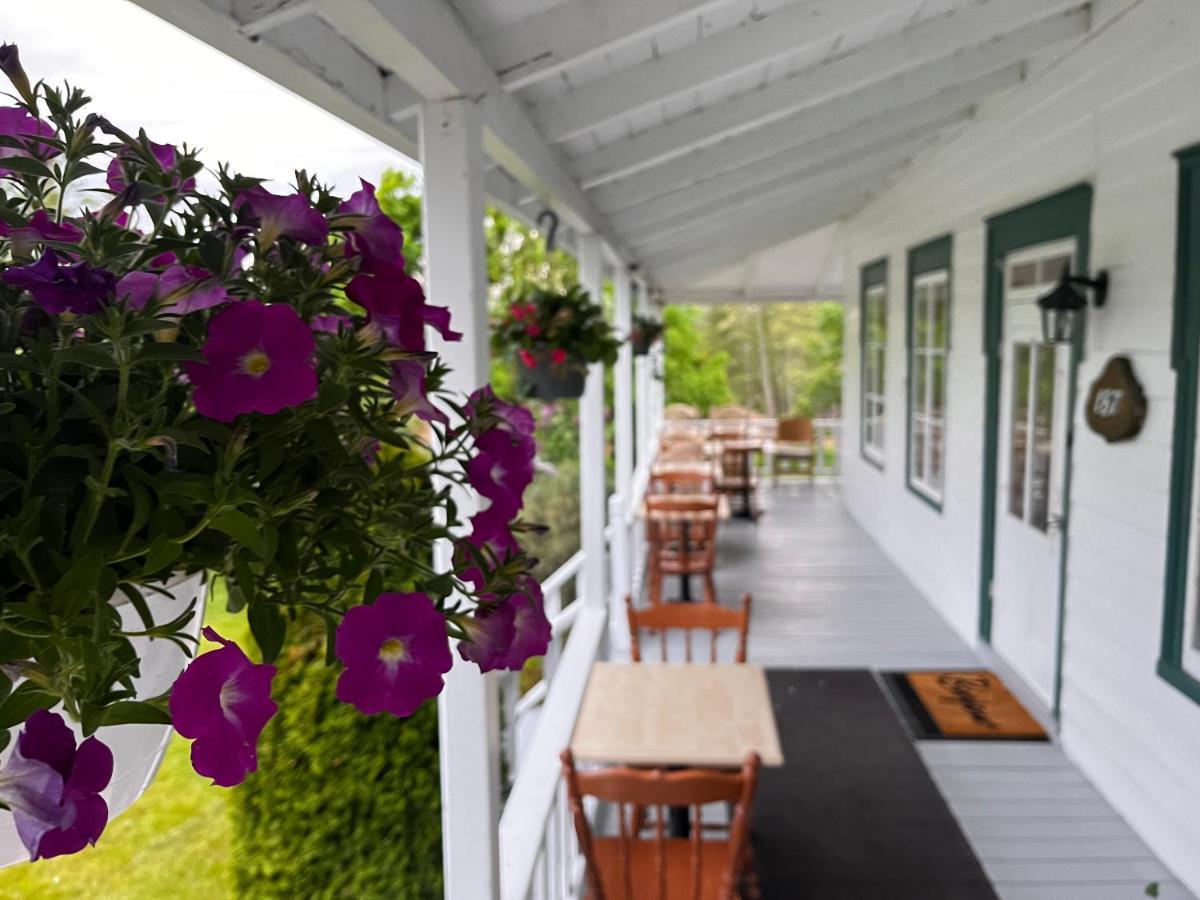 Auberge la Mansarde La Malbaie Extérieur photo