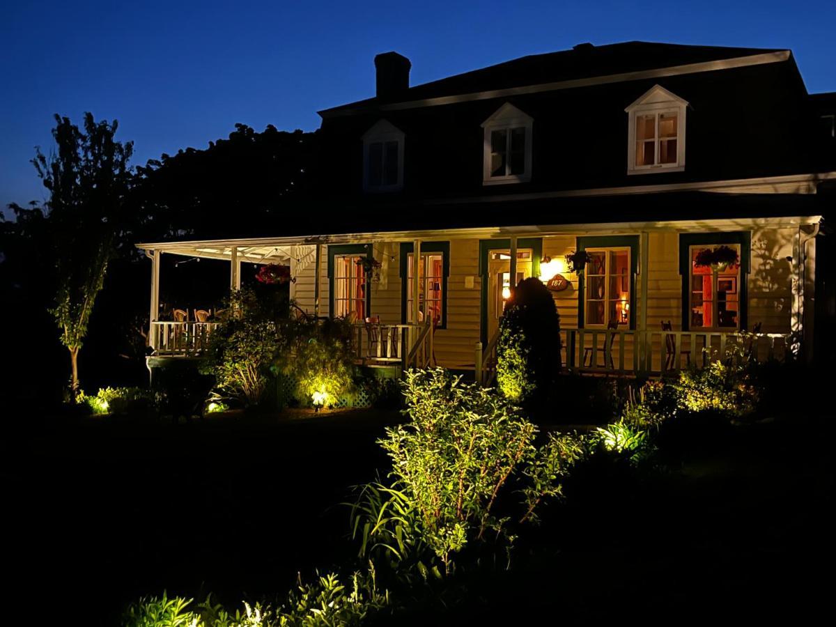Auberge la Mansarde La Malbaie Extérieur photo