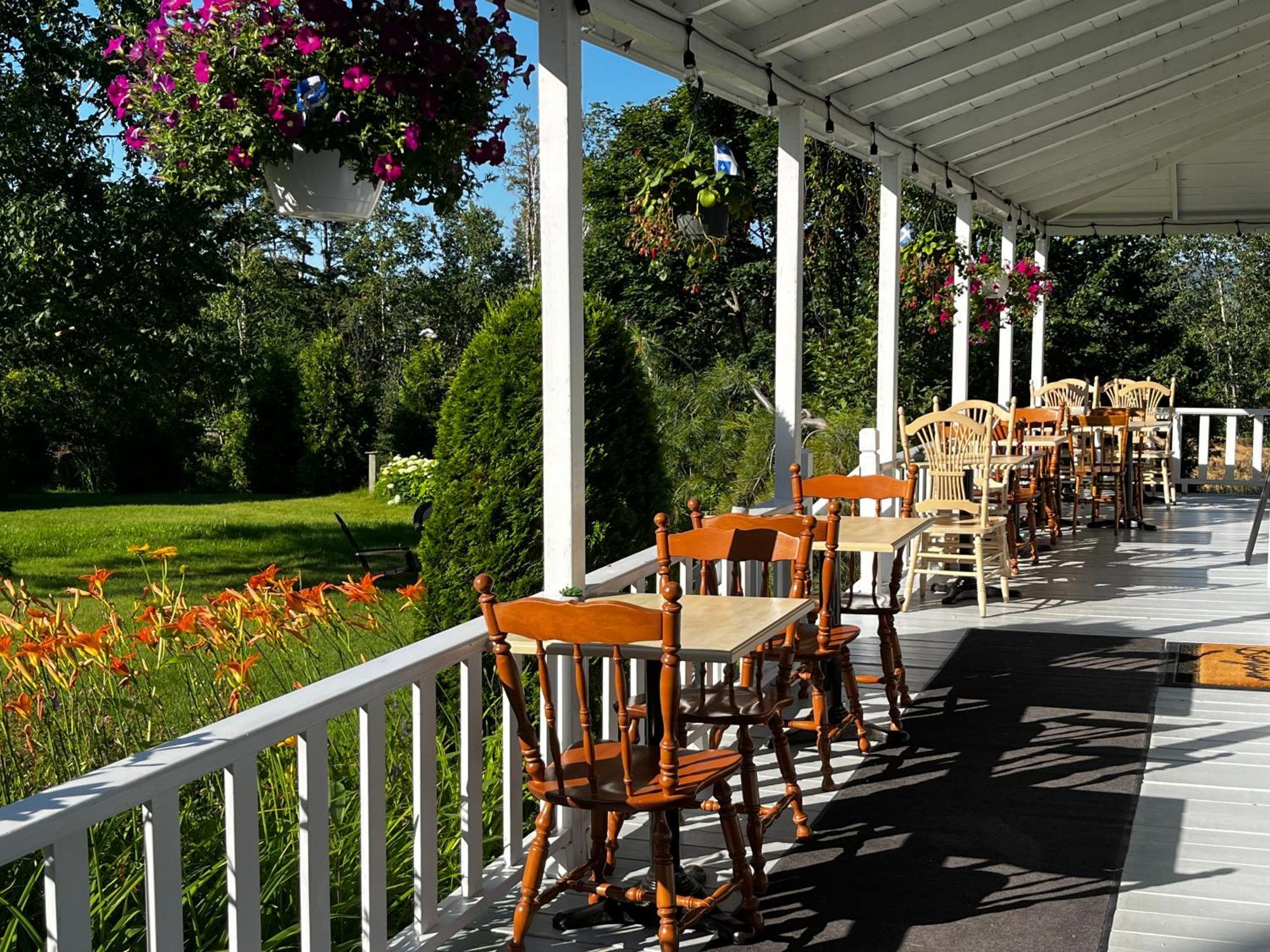 Auberge la Mansarde La Malbaie Extérieur photo