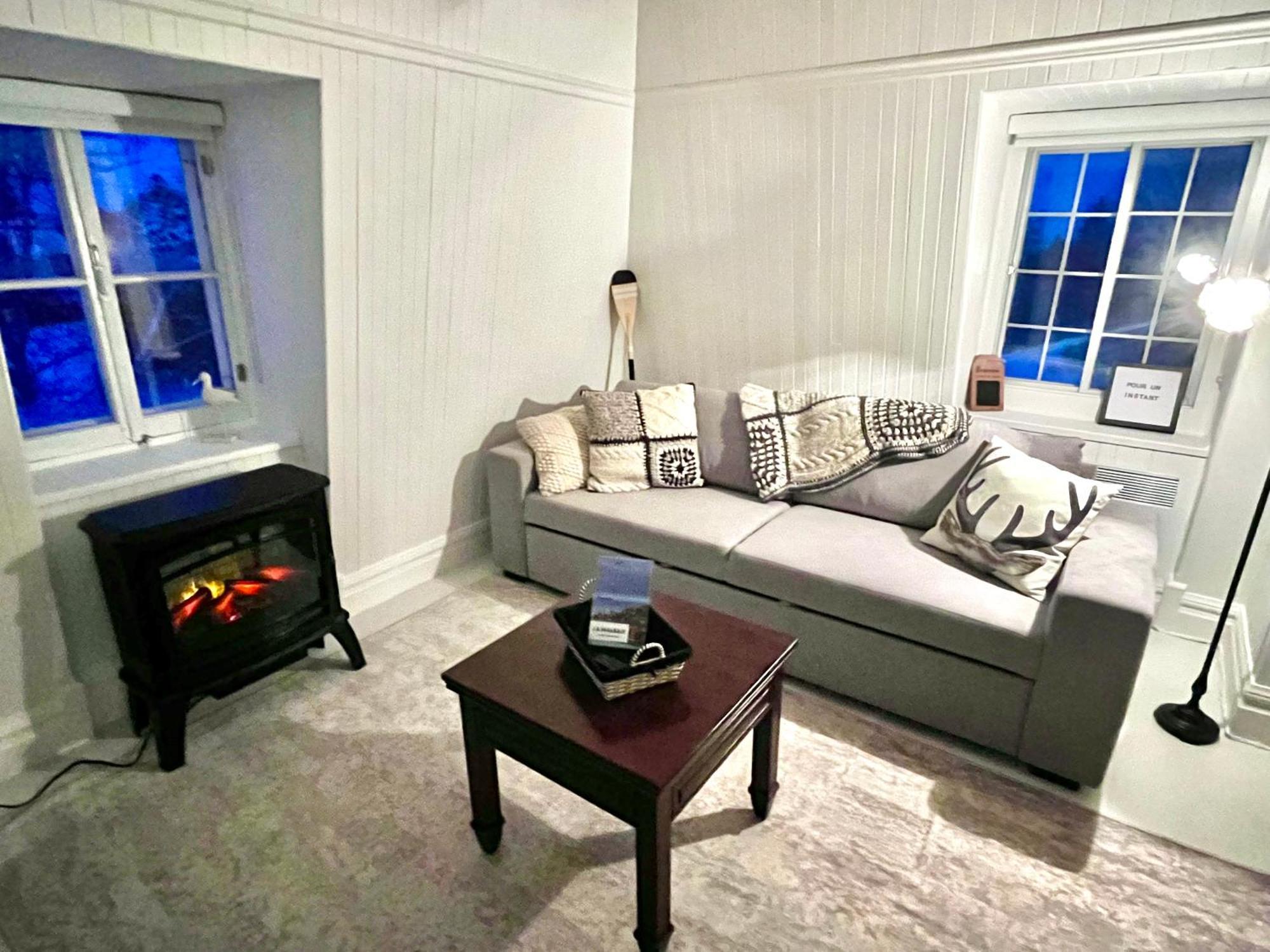 Auberge la Mansarde La Malbaie Extérieur photo