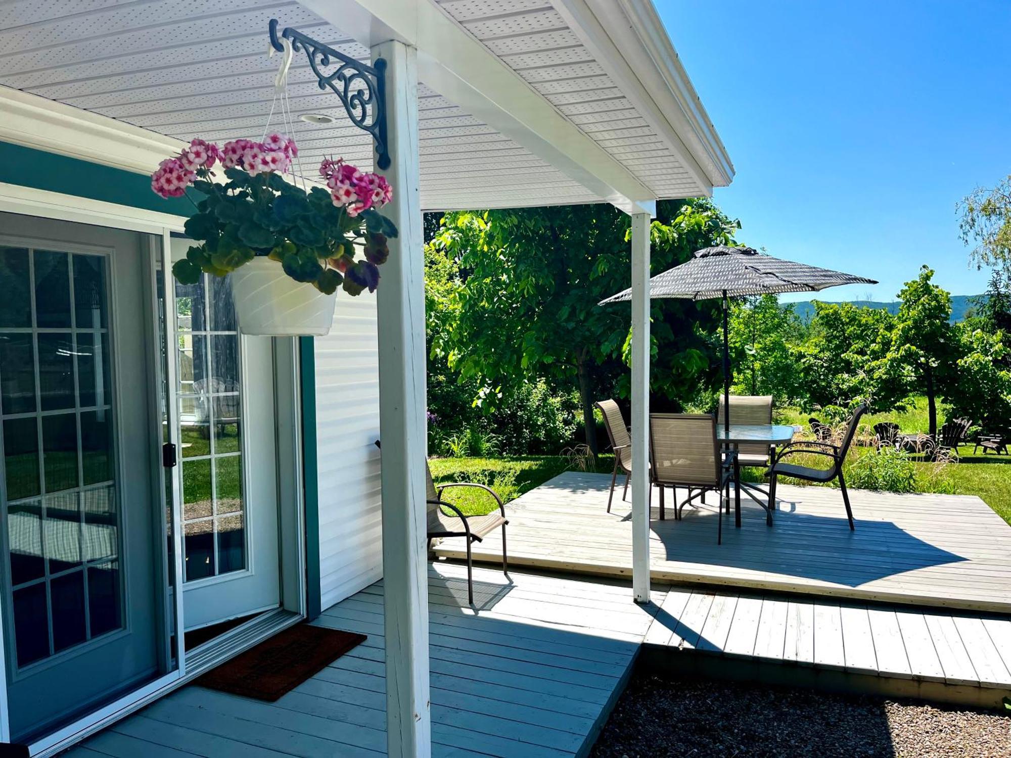 Auberge la Mansarde La Malbaie Extérieur photo