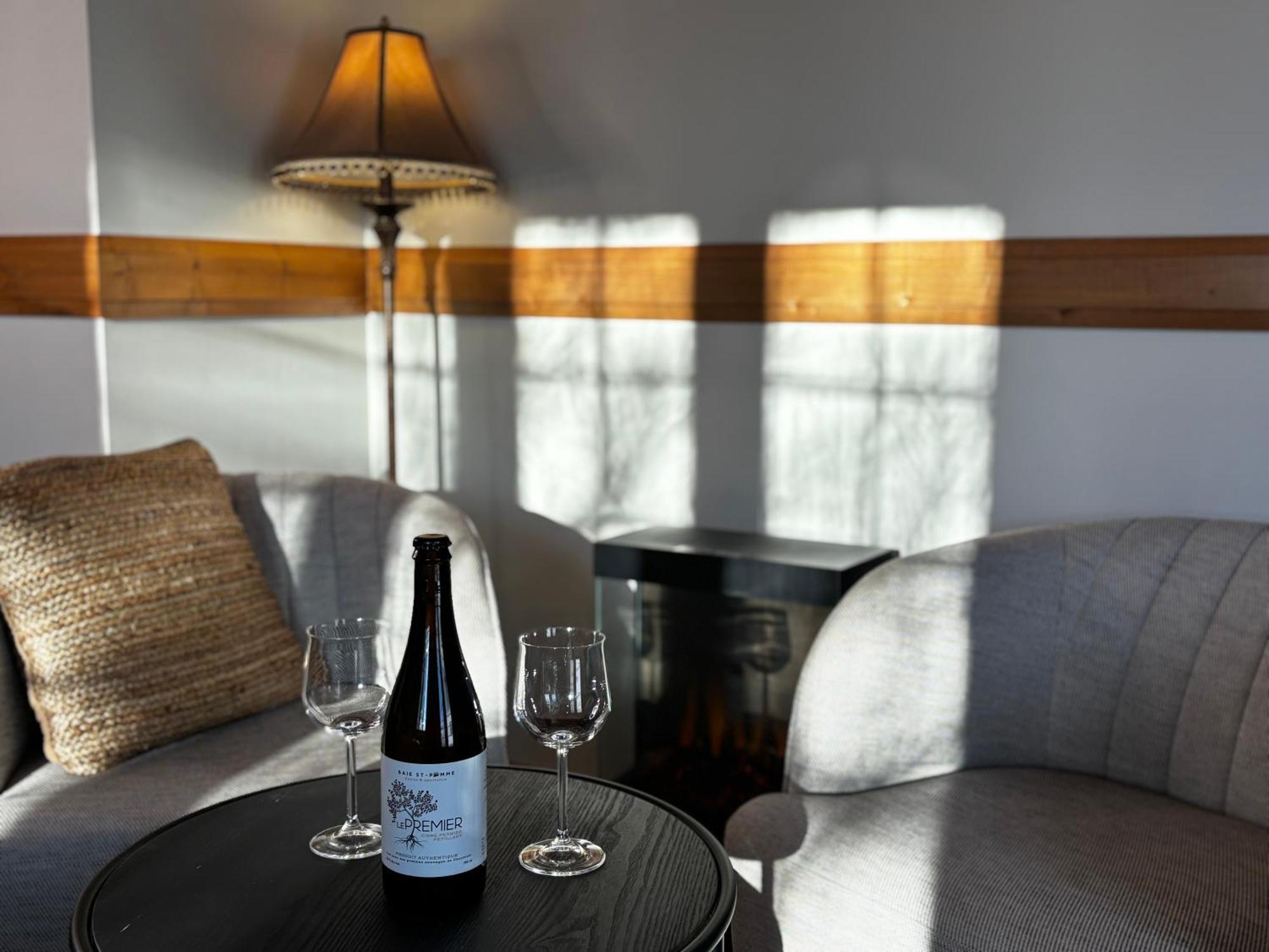 Auberge la Mansarde La Malbaie Extérieur photo