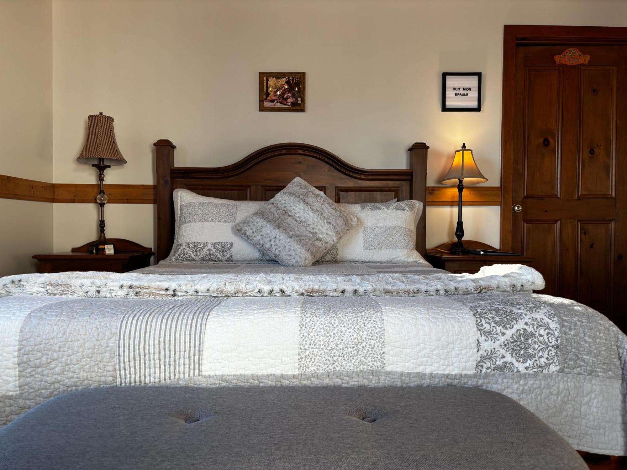 Auberge la Mansarde La Malbaie Extérieur photo